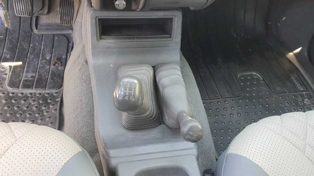 Mitsubishi L200 4x4 Double-Cab Diesel 2006 - 14